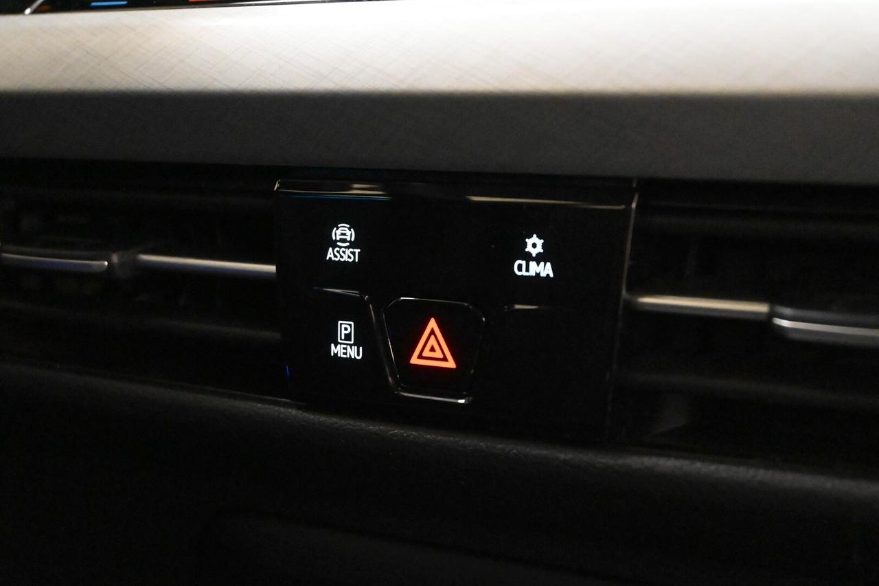 VOLKSWAGEN Golf 8ª serie Golf 1.0 TSI EVO Life