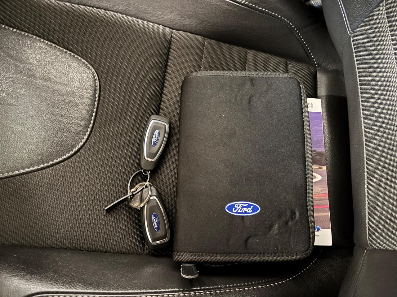 Ford Kuga 2.0 TDCI 4WD AUTOMATICA Titanium