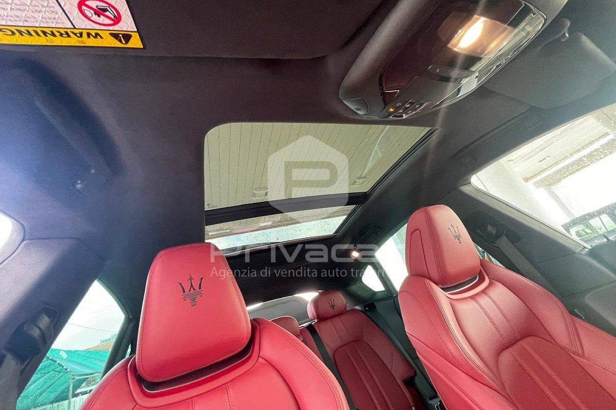 MASERATI Levante V6 350 CV AWD Modena