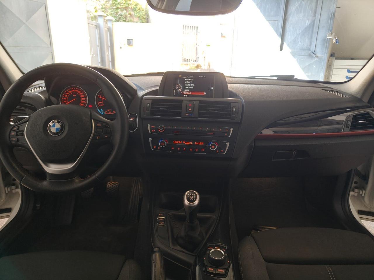 Bmw 118 118d 5p. Sport