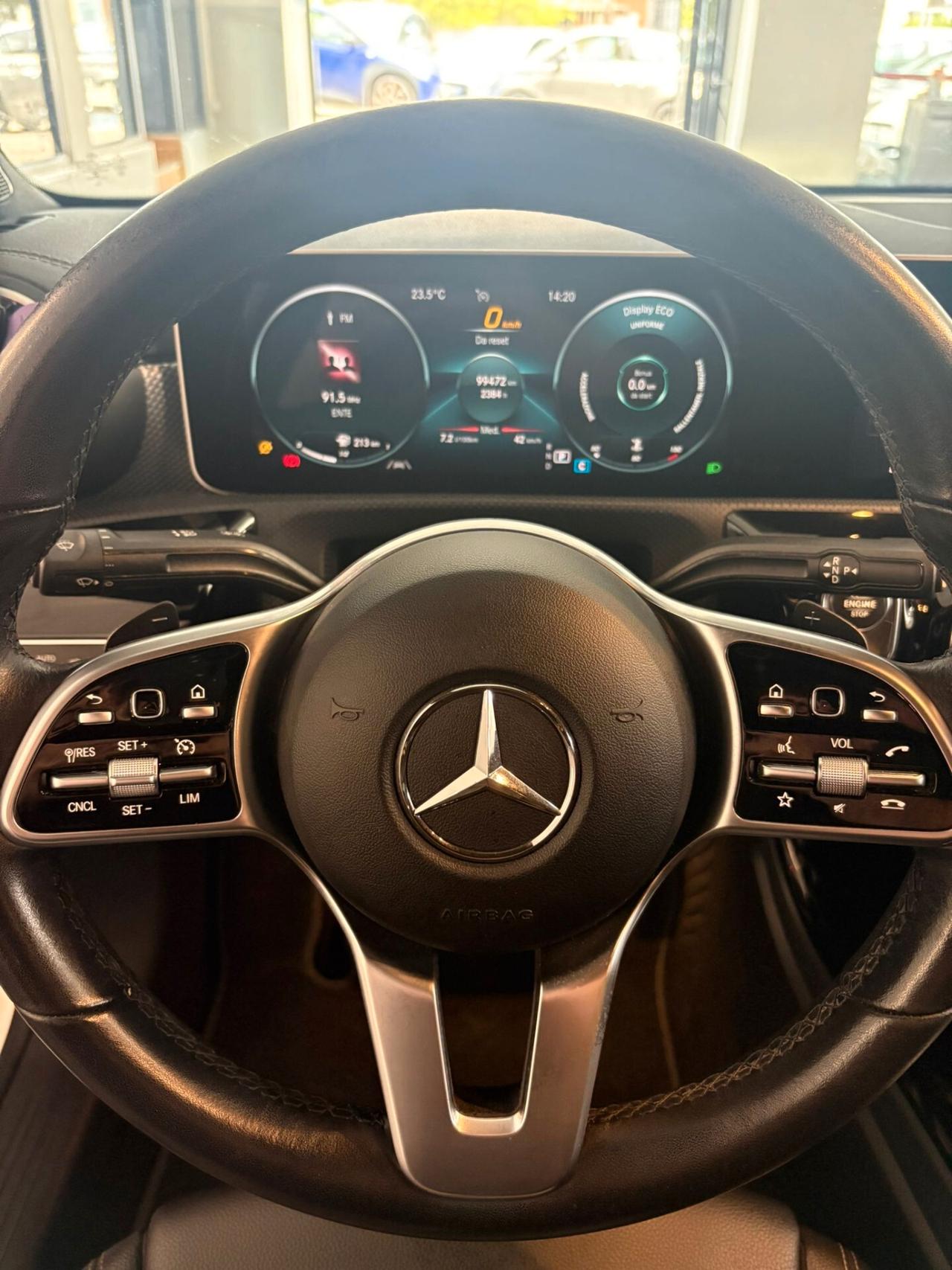 Mercedes-benz CLA 200 Automatic Executive
