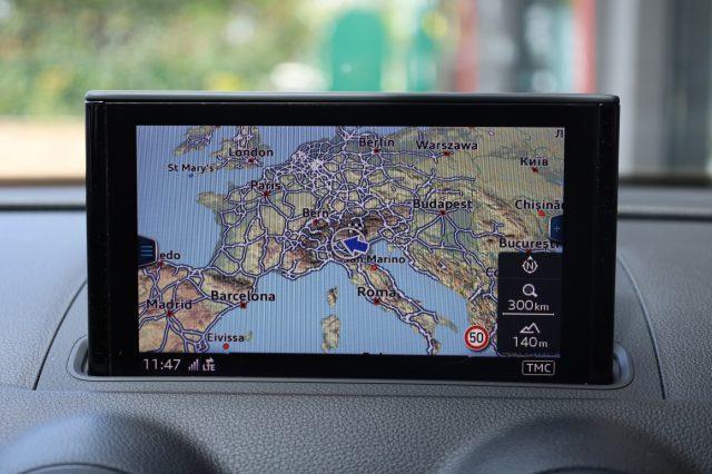 AUDI A3 Sportback 30 TDI S tronic S Line COCKPIT Navi LED