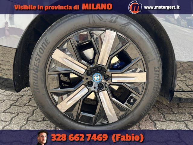 BMW iX xDrive50 Pacchetto Sportivo