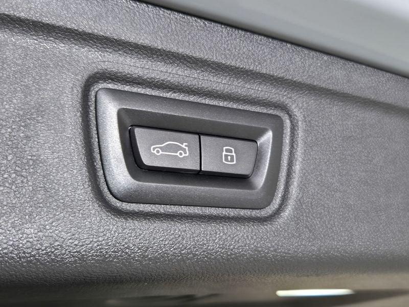BMW Serie 3 G21 2022 Touring 320d Touring mhev 48V MSport auto