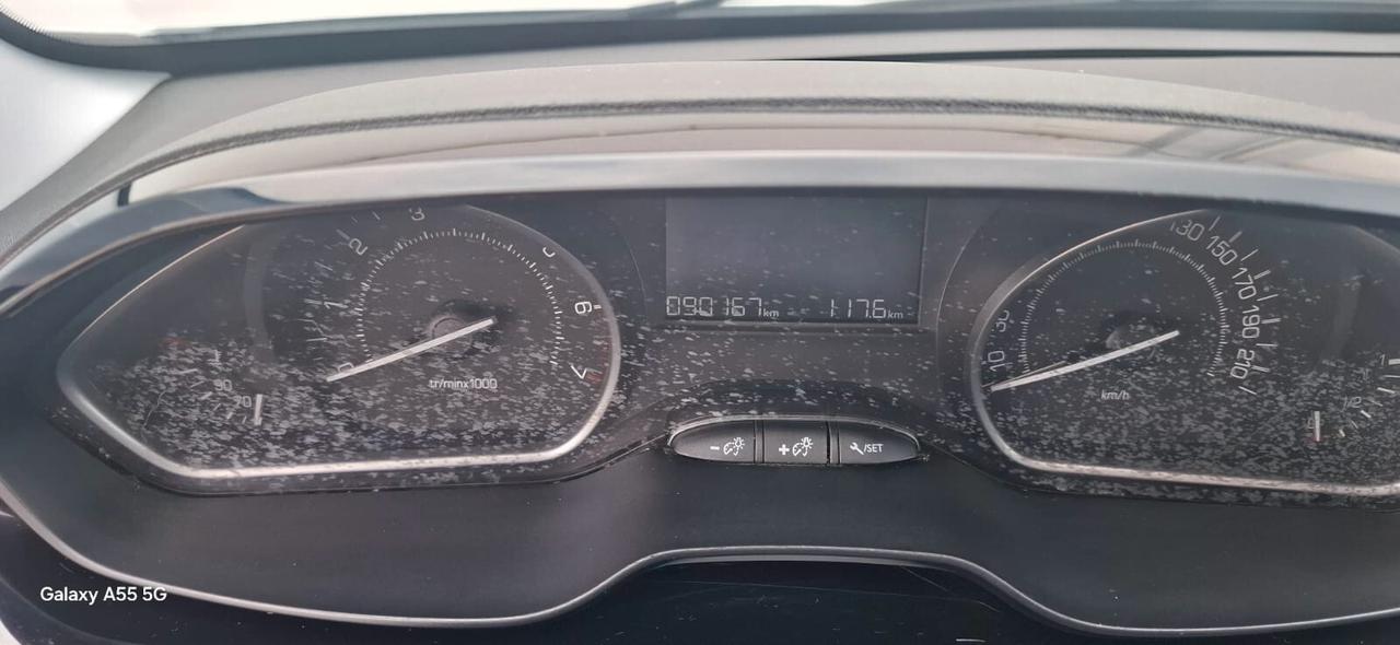 Peugeot 208 PureTech 82 5p. GPL Allure