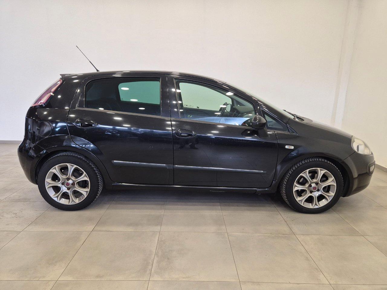 Fiat Punto Evo 5p 1.3 mjt Fun - NEOPATENTATI - Clima - Mp3