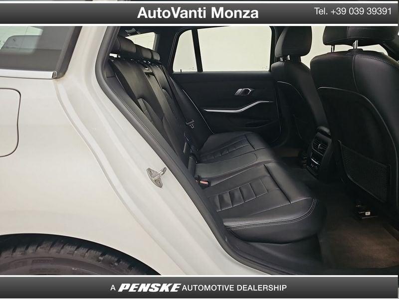 BMW Serie 3 320d Touring mhev 48V xdrive Luxury auto