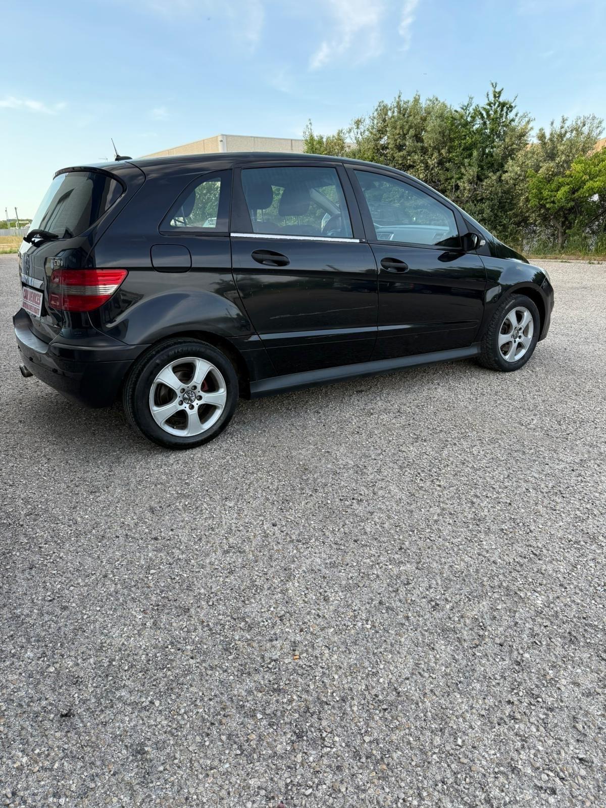 Mercedes B 200 - AUTO PER COMMERCIANTI