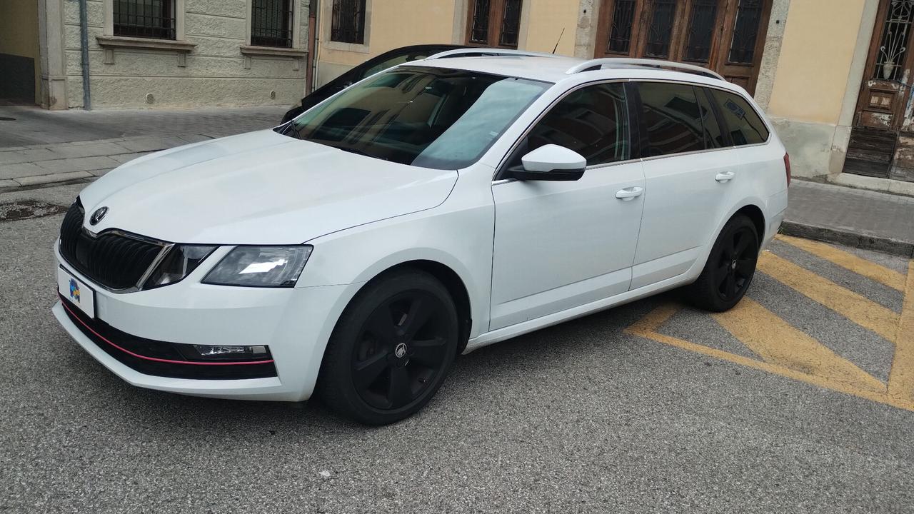 Skoda Octavia 1.6 TDI CR 115 CV DSG Wagon Executive