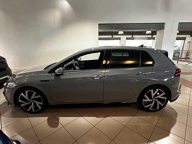 Volkswagen Golf 8ª serie 1.5 TSI EVO ACT R-Line