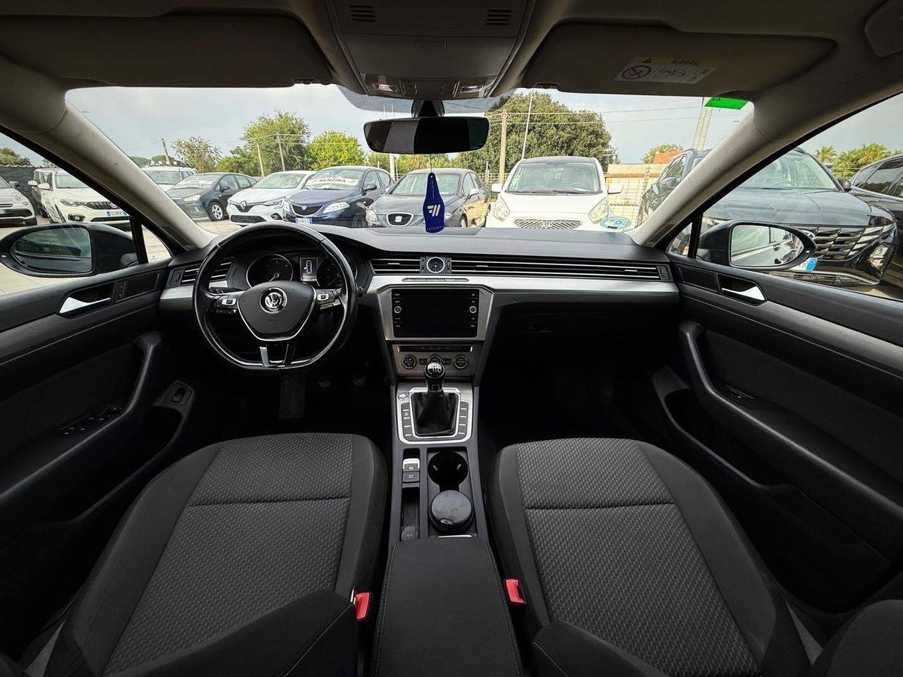 Volkswagen Passat Variant 1.6 TDI Trendline BlueMotion Technology