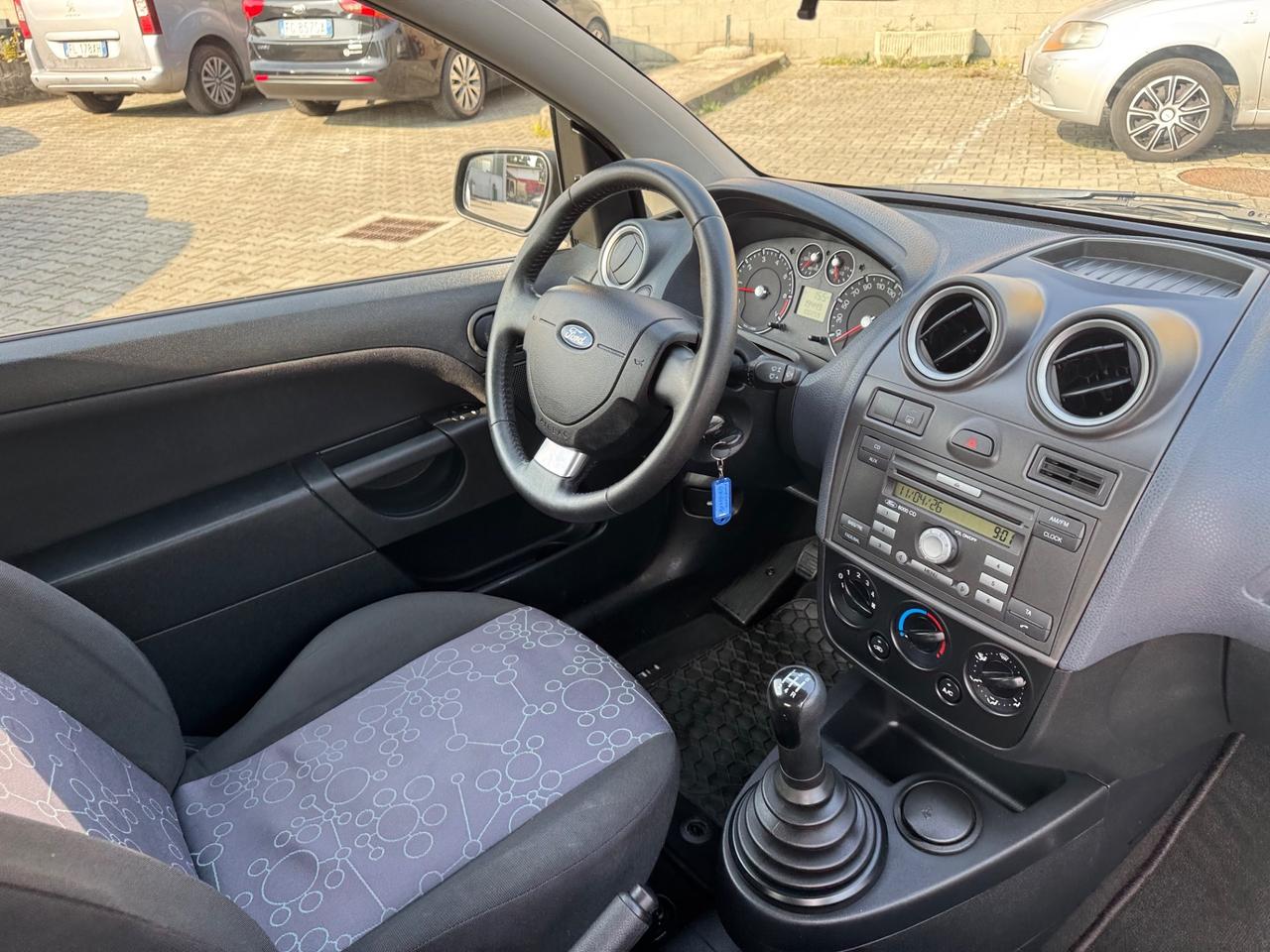 Ford Fiesta 1.2 16V 3p. neopatentati