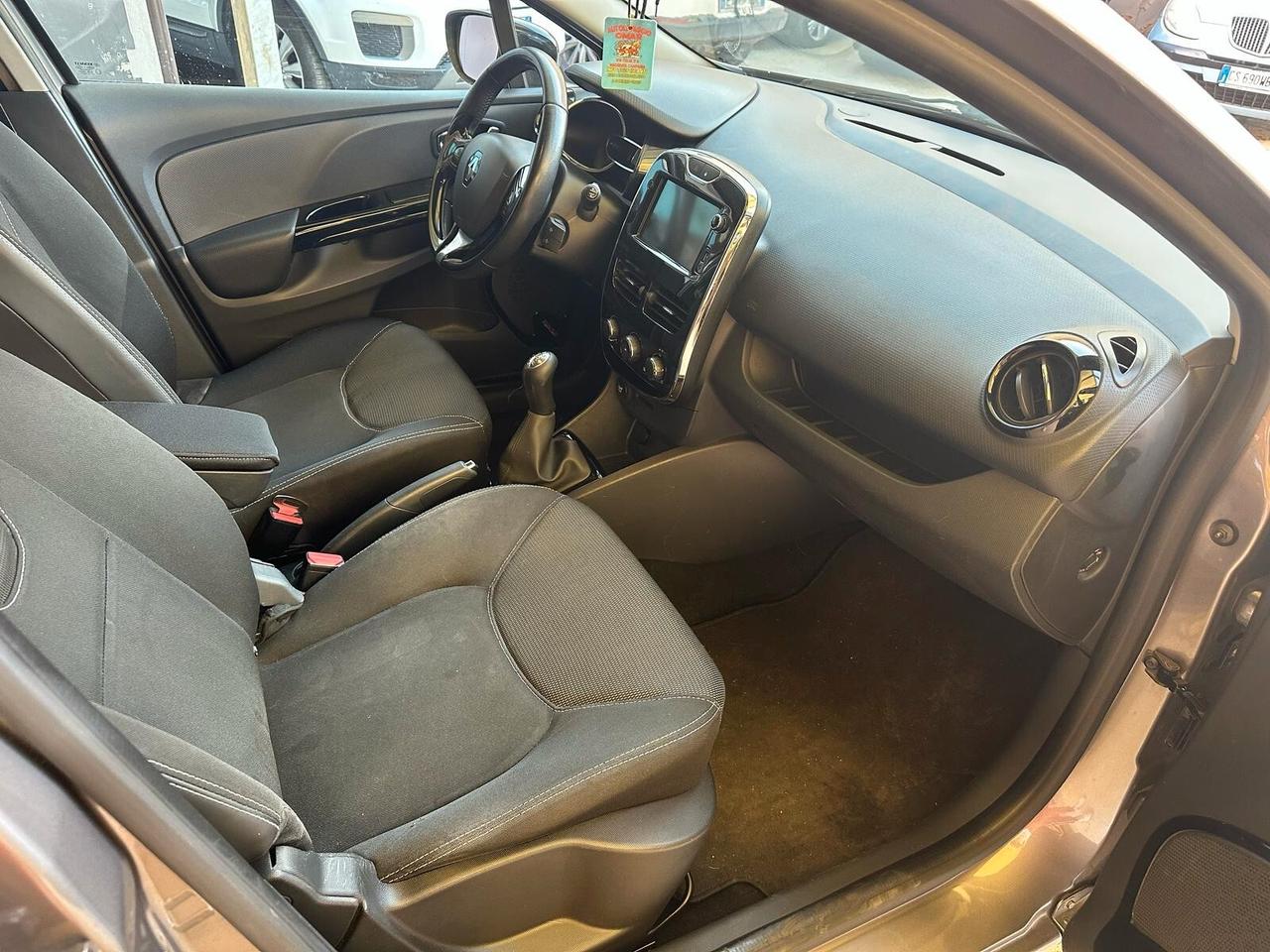 Renault Clio 1.5cc diesel 12 mesi garanzia-2014