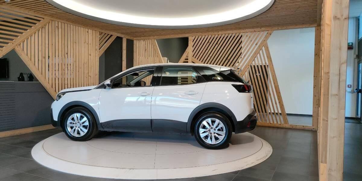 Peugeot 3008 1.5 bluehdi Business s&s 130cv eat8