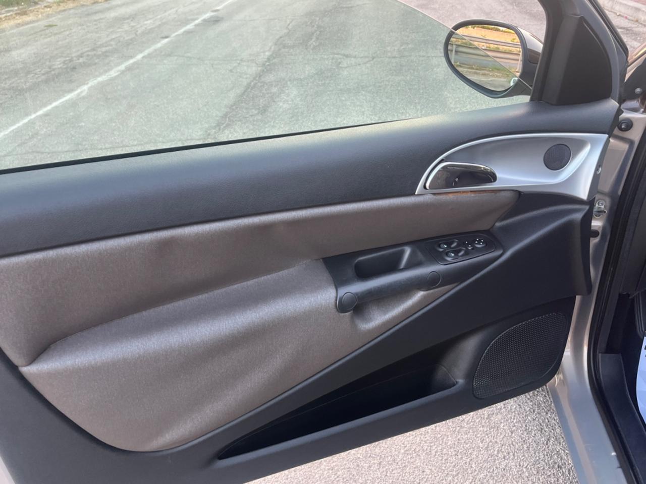 Lancia Ypsilon 1.2 Oro Unipro2009