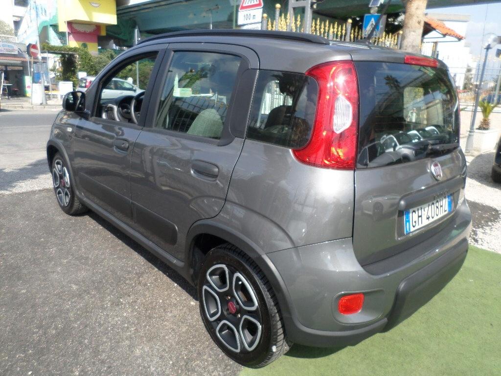 Fiat Panda 1.0 FireFly S&S Hybrid City Cross