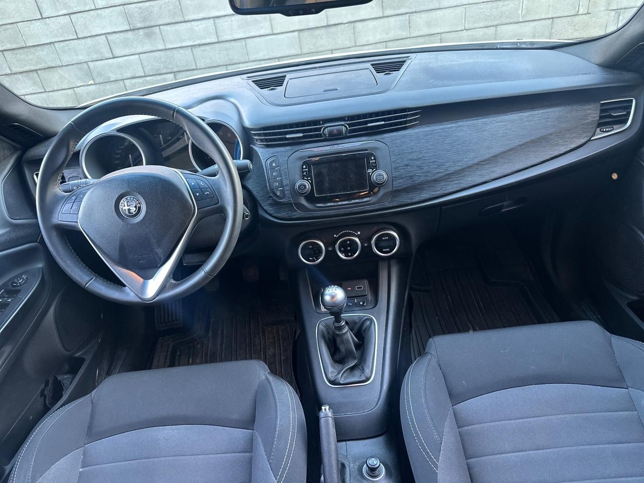 Alfa Romeo Giulietta 1.4 Turbo GPL NEOPATENTATI