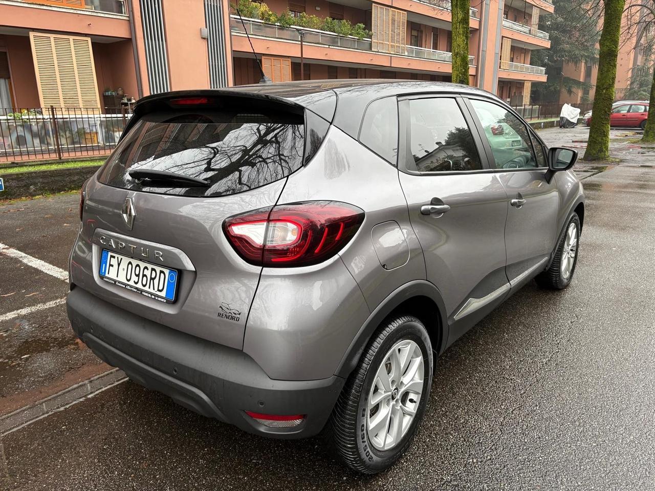 Renault Captur dCi 8V 90 CV EDC Sport Edition2