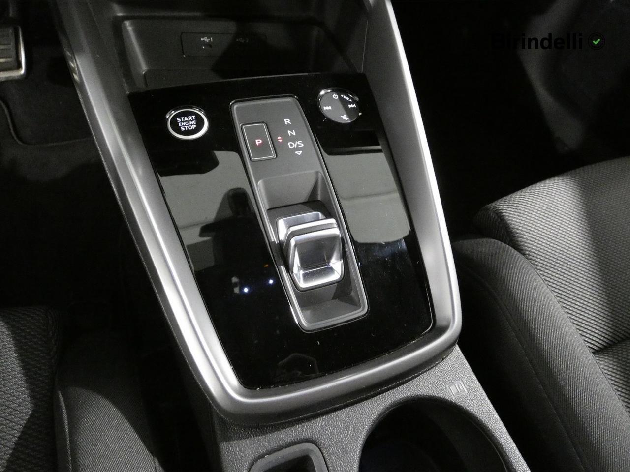 AUDI A3 4ª serie - A3 Sedan 35 TDI S tronic S line edition