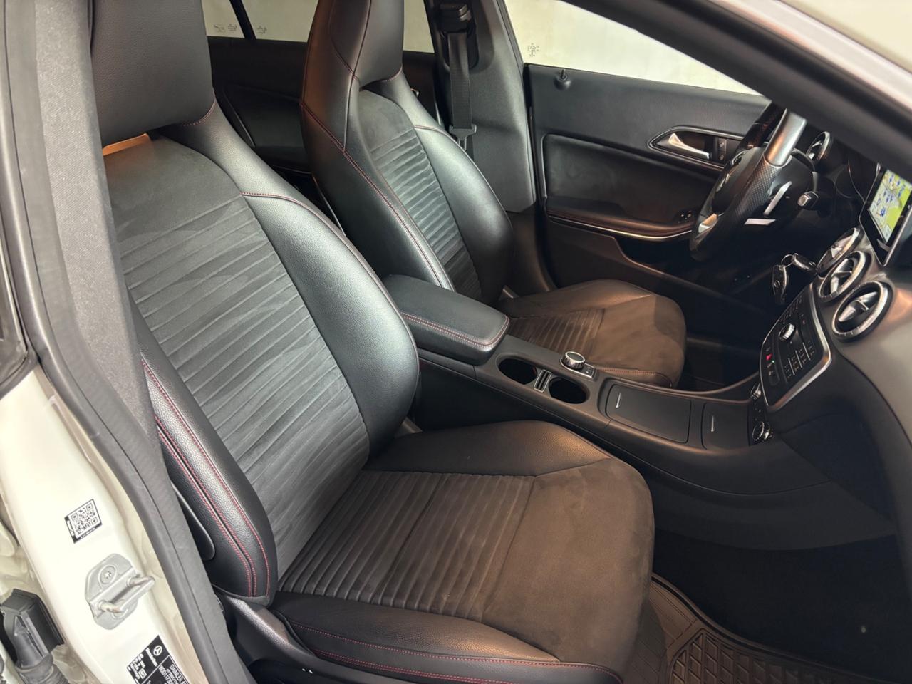 Mercedes-benz CLA 200 CDI Premium amg