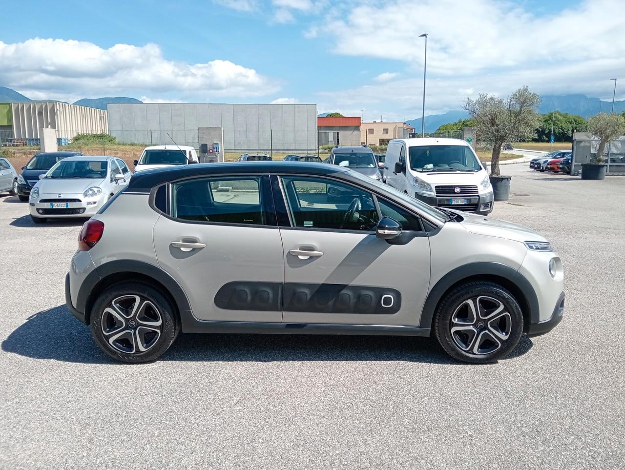 Citroen C3 1.2 110cv Shine UNIPROPRIETARIO