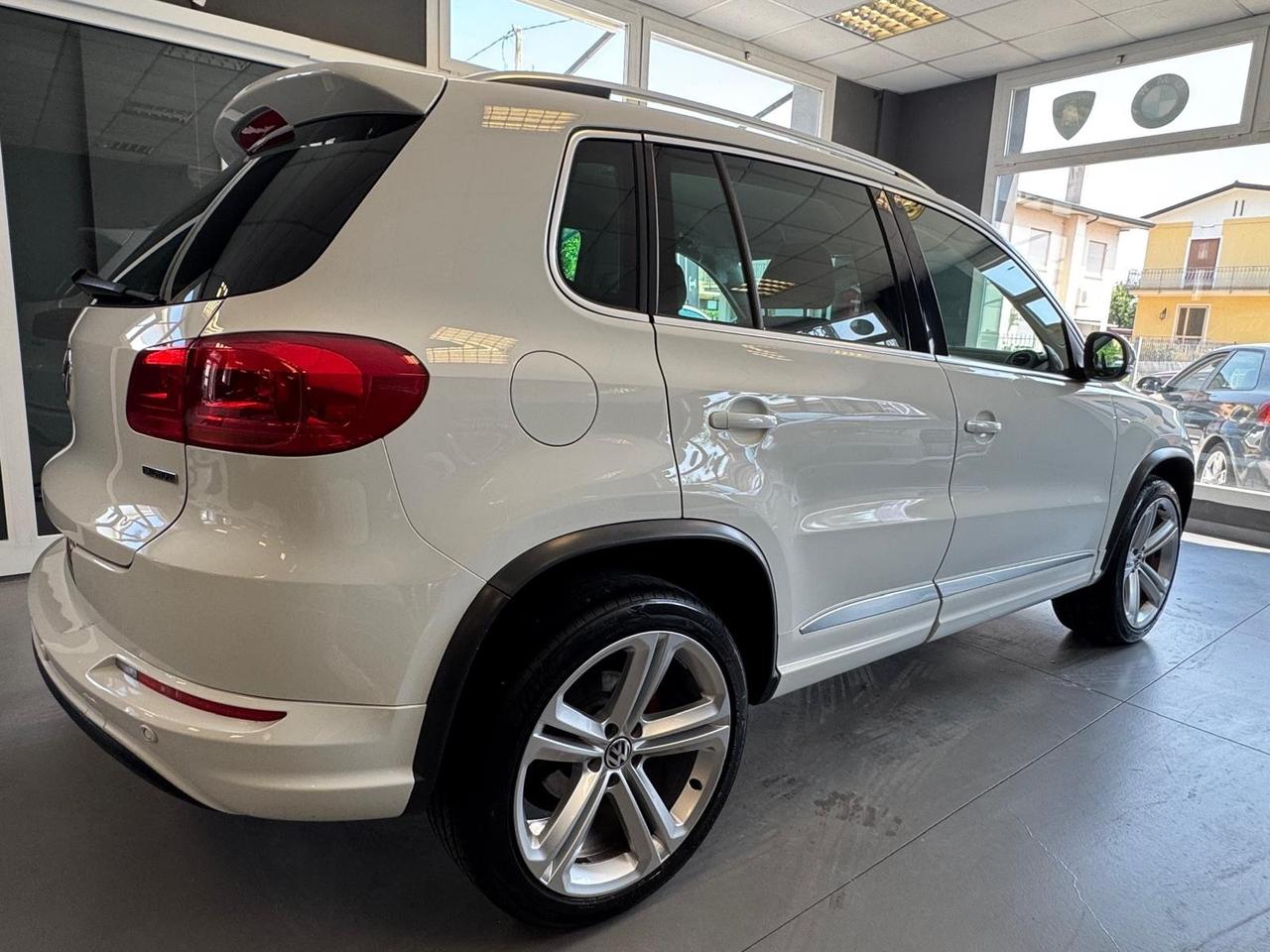 Volkswagen Tiguan 2.0 TDI 177CV 4MOT. DSG Business R-Line BMT
