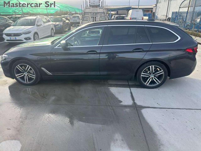 BMW 530 Touring LCI 530e Touring Business auto - GF943CD