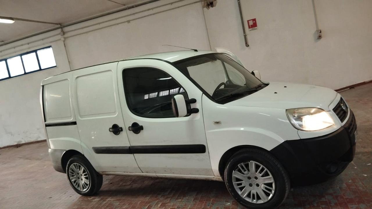 Fiat Doblo Doblò 1.6 16V Natural Power Active