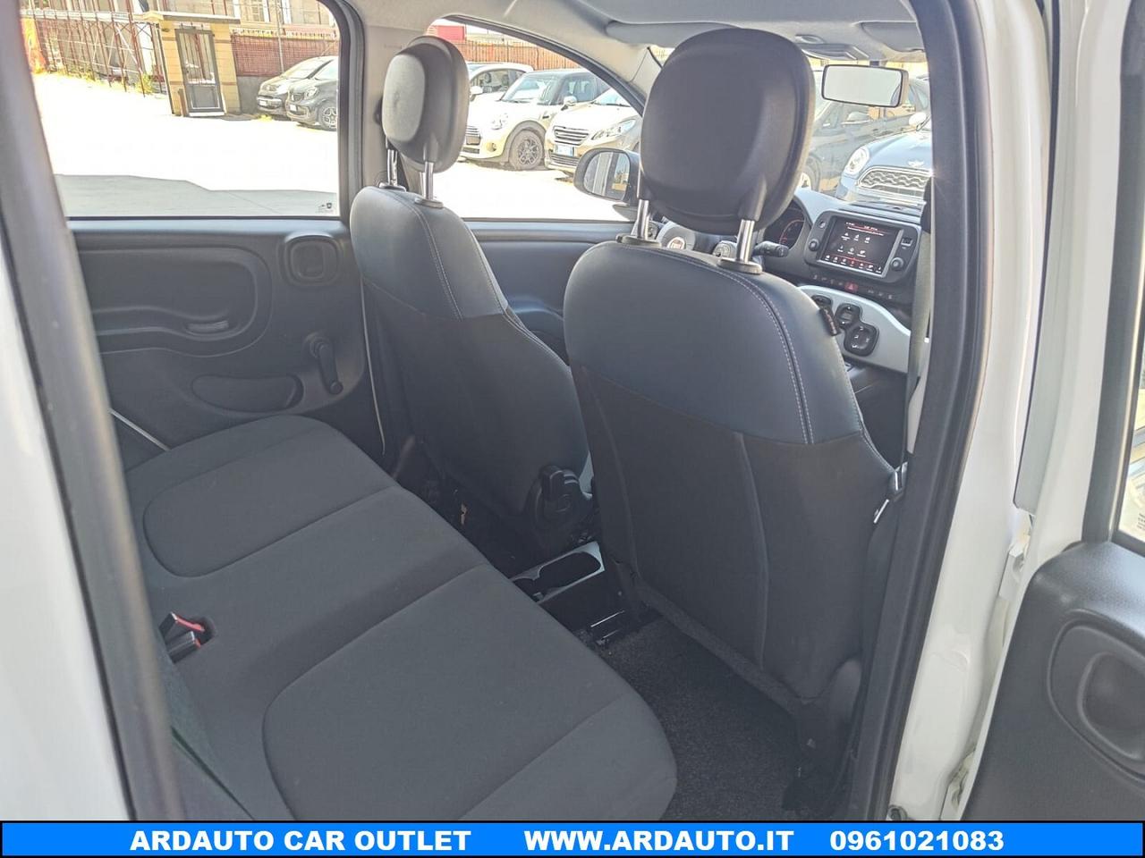 Fiat Panda 1.0 FireFly Hybrid City Cross 70 cv