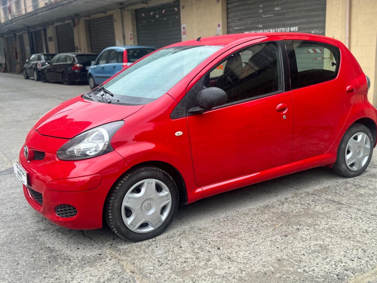 Toyota Aygo 1.0 12v 5 porte Now 2009