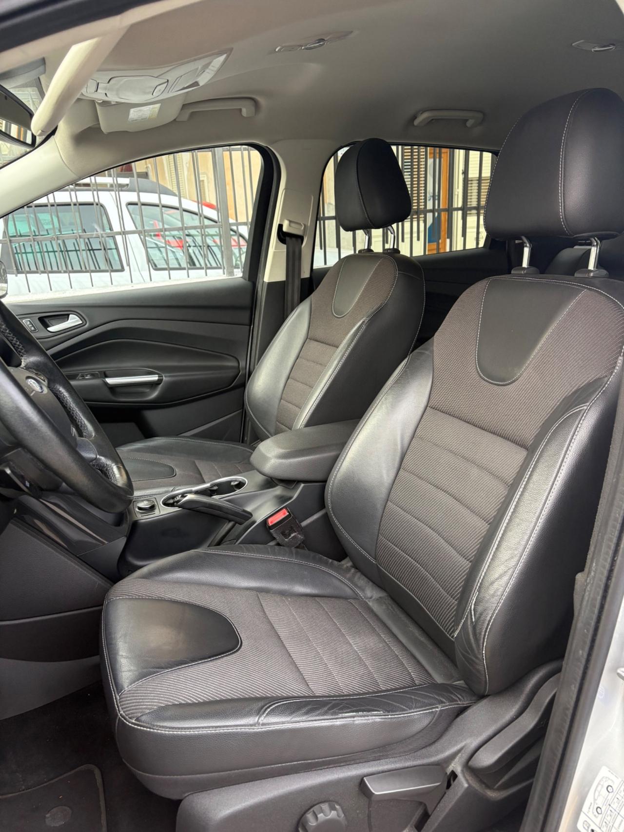 Ford Kuga 2.0 TDCI 150 CV 4WD IVA ESPOSTA