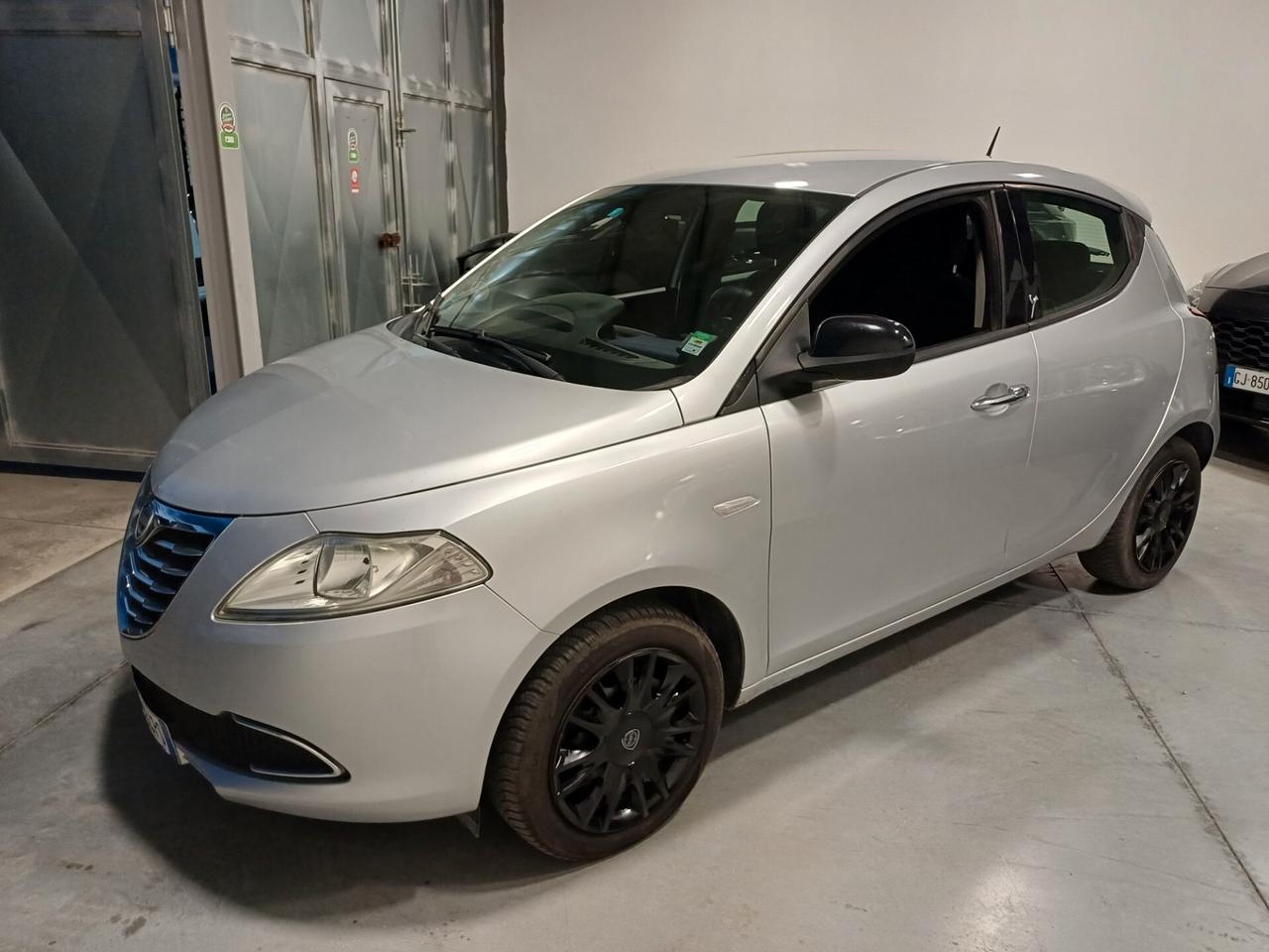 Lancia Ypsilon 1.3 MJT 16V 95 CV 5 porte S&S Gold