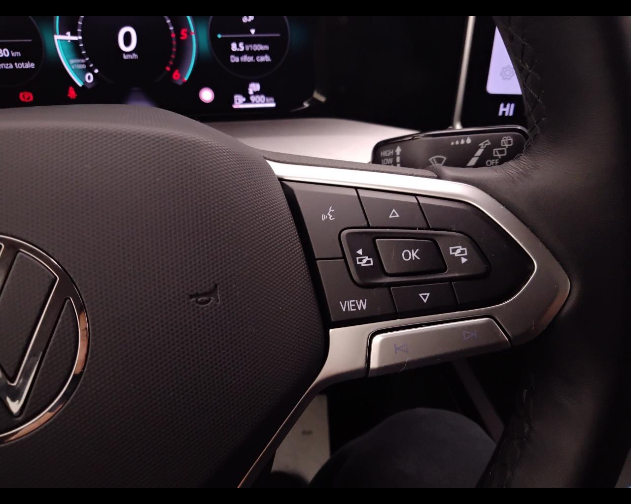 VOLKSWAGEN Golf VIII 2024 - Golf 2.0 tdi Life 115cv