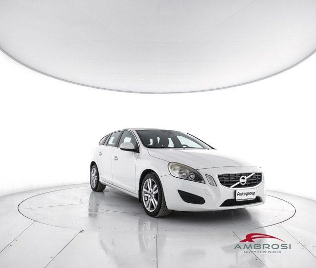 VOLVO V60 DRIVe Momentum