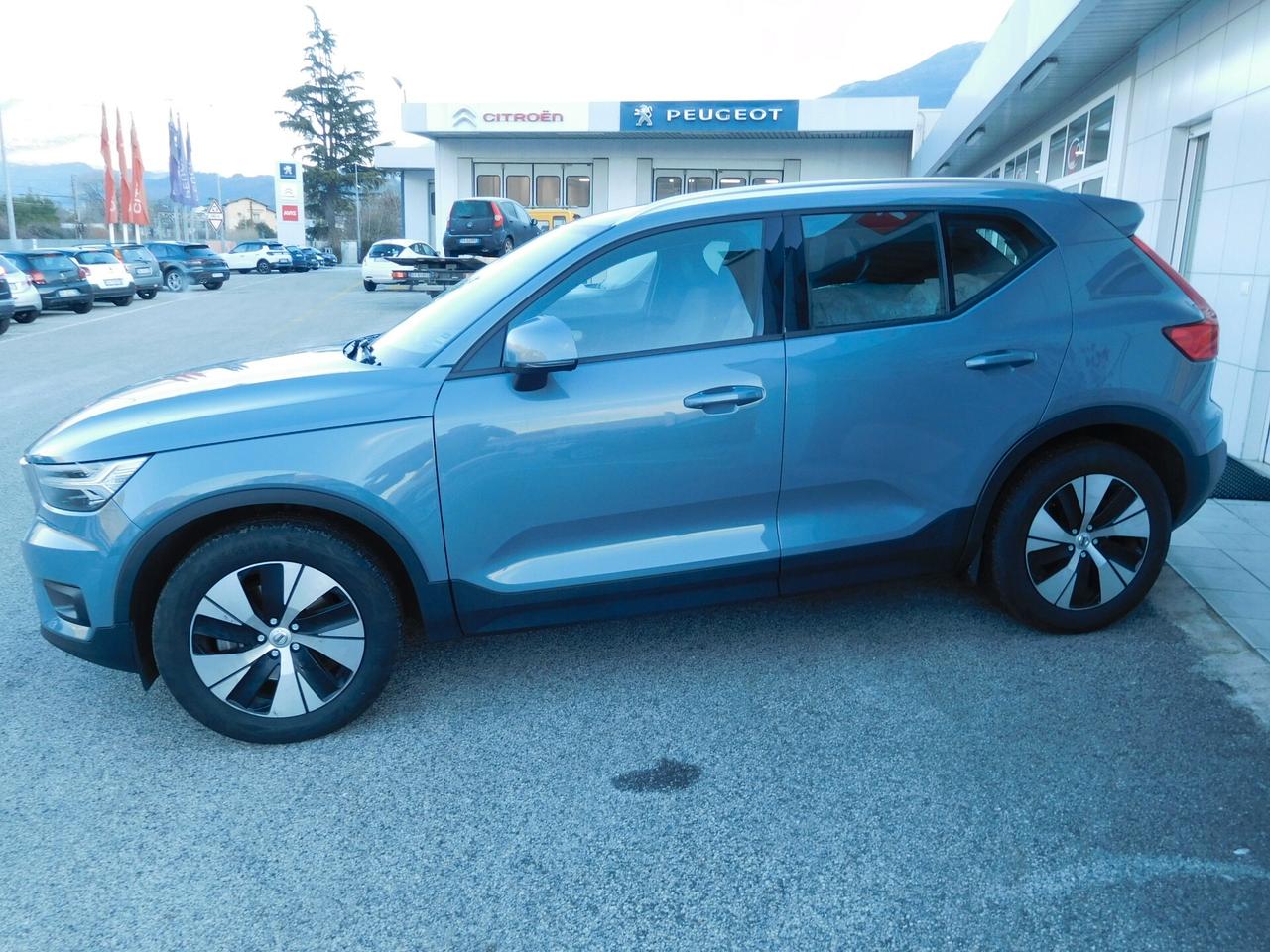 Volvo XC40 B4 AWD Geartronic Momentum Pro
