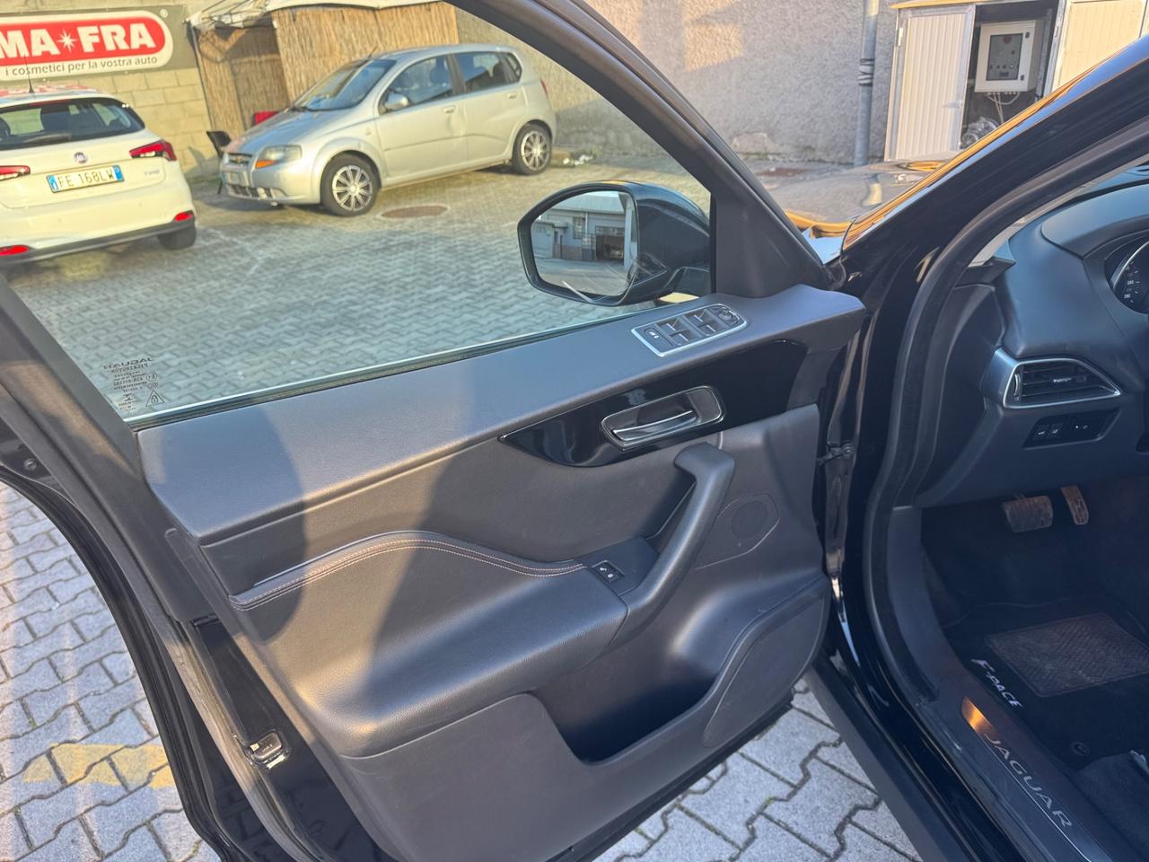 Jaguar F-Pace 2.0 D 180 CV 4x4 Euro 6b