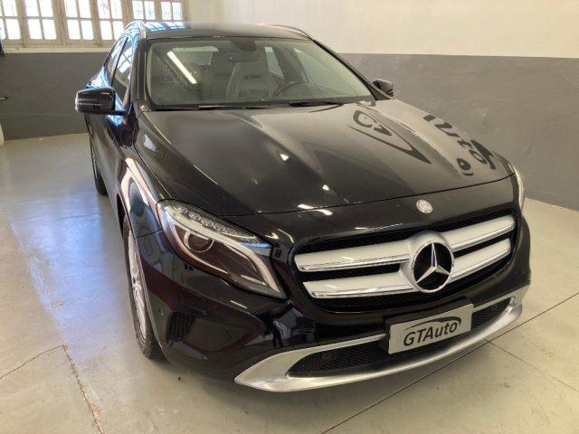 MERCEDES-BENZ GLA 220 d Automatic Business