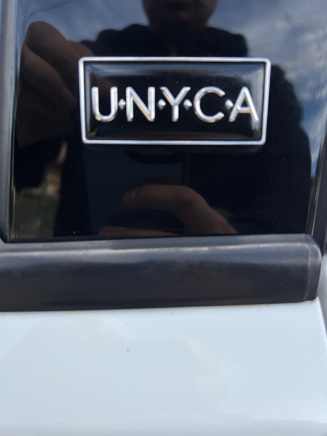 Lancia Ypsilon 1.3 MJT 75 CV Unyca