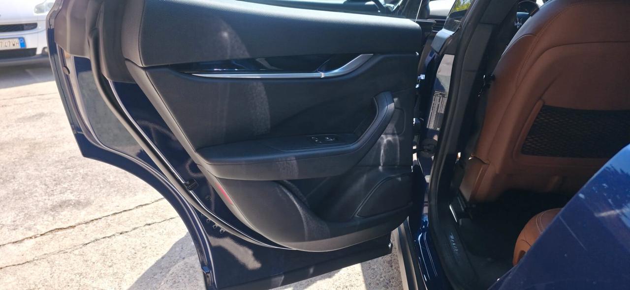 Maserati Levante V6 Diesel 250CV