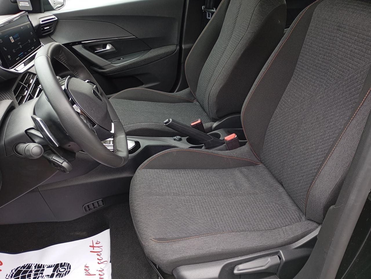 Peugeot 2008 Hybrid 145 e-DCS6 Style