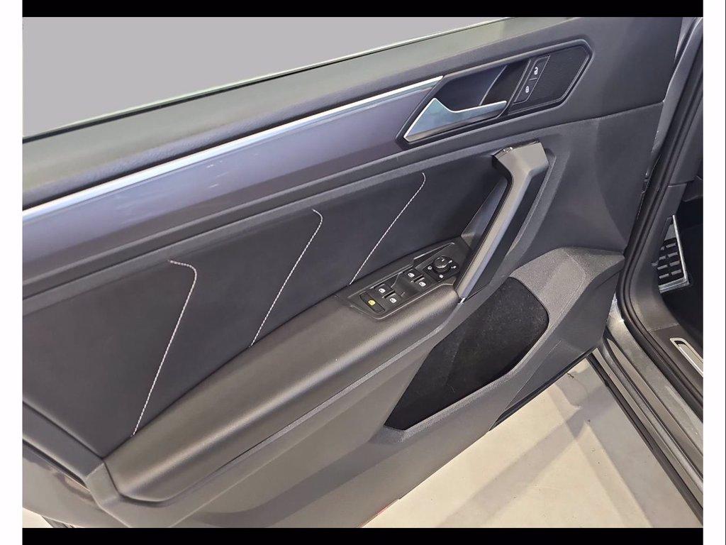 VOLKSWAGEN Tiguan 2.0 tdi advanced r-line exterior pack 150cv dsg del 2020