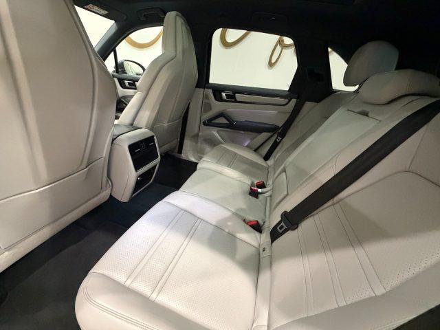 PORSCHE Cayenne 3.0 Hybrid V6 IVA ESPOSTA