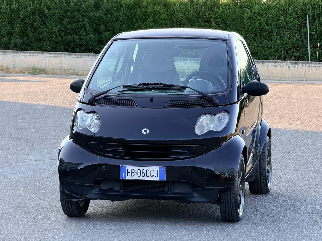 Smart ForTwo 800 coupé (scambio con scooter)