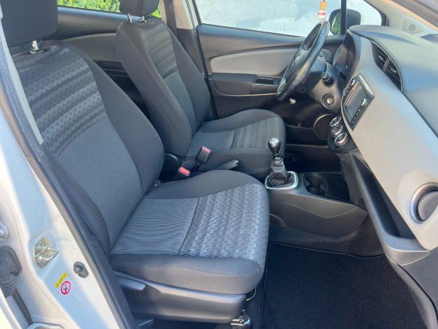 TOYOTA Yaris 1.4 D-4D 5 porte Lounge 1 PROP AUTO X NEOPATENTATI