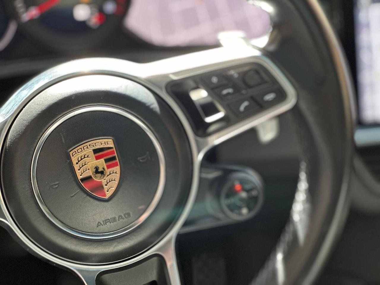 Porsche Cayenne Coupé 3.0 V6 *FULL*