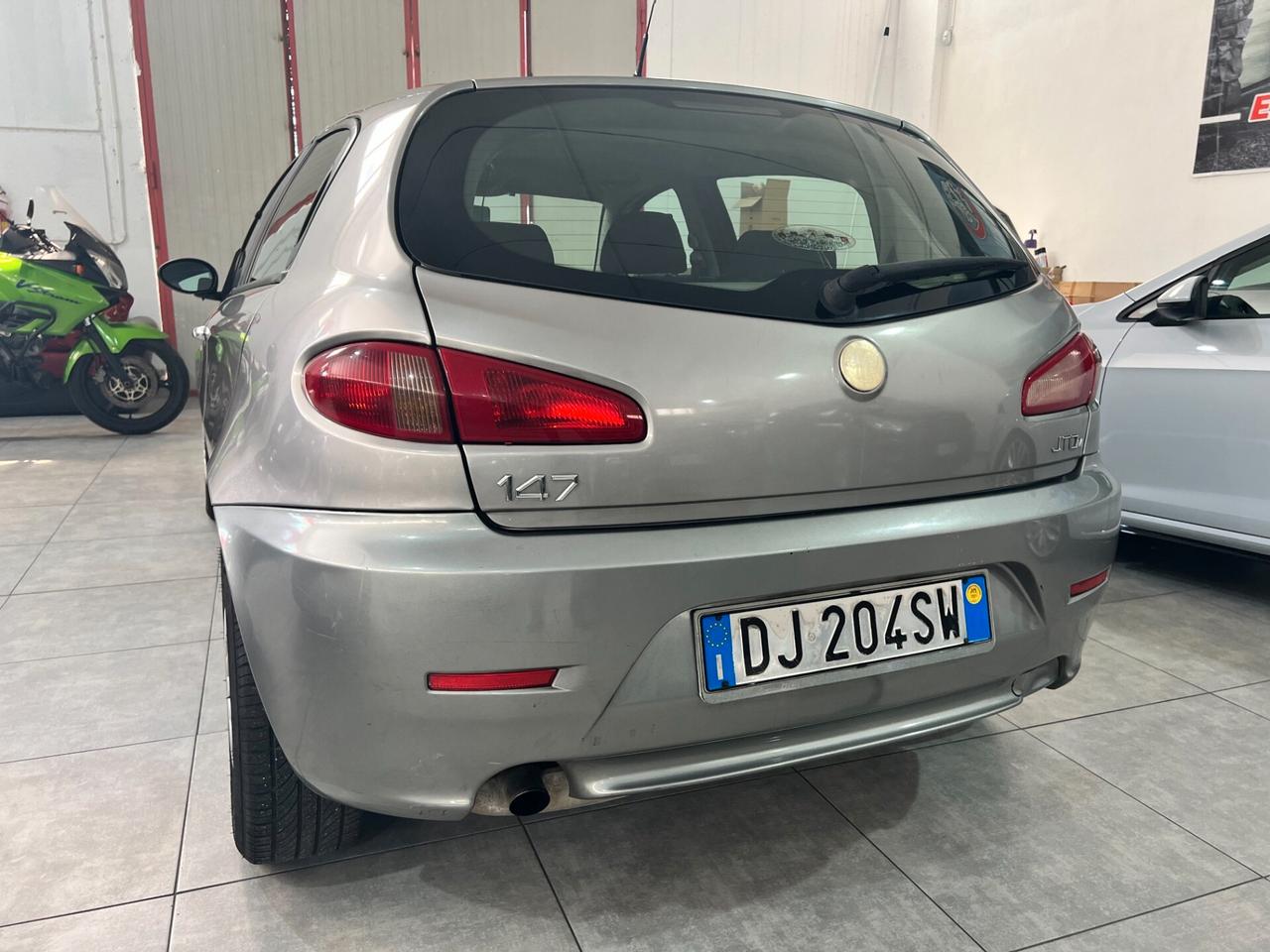 Alfa Romeo 147 1.9 JTD 120 CV - Progression - 2007