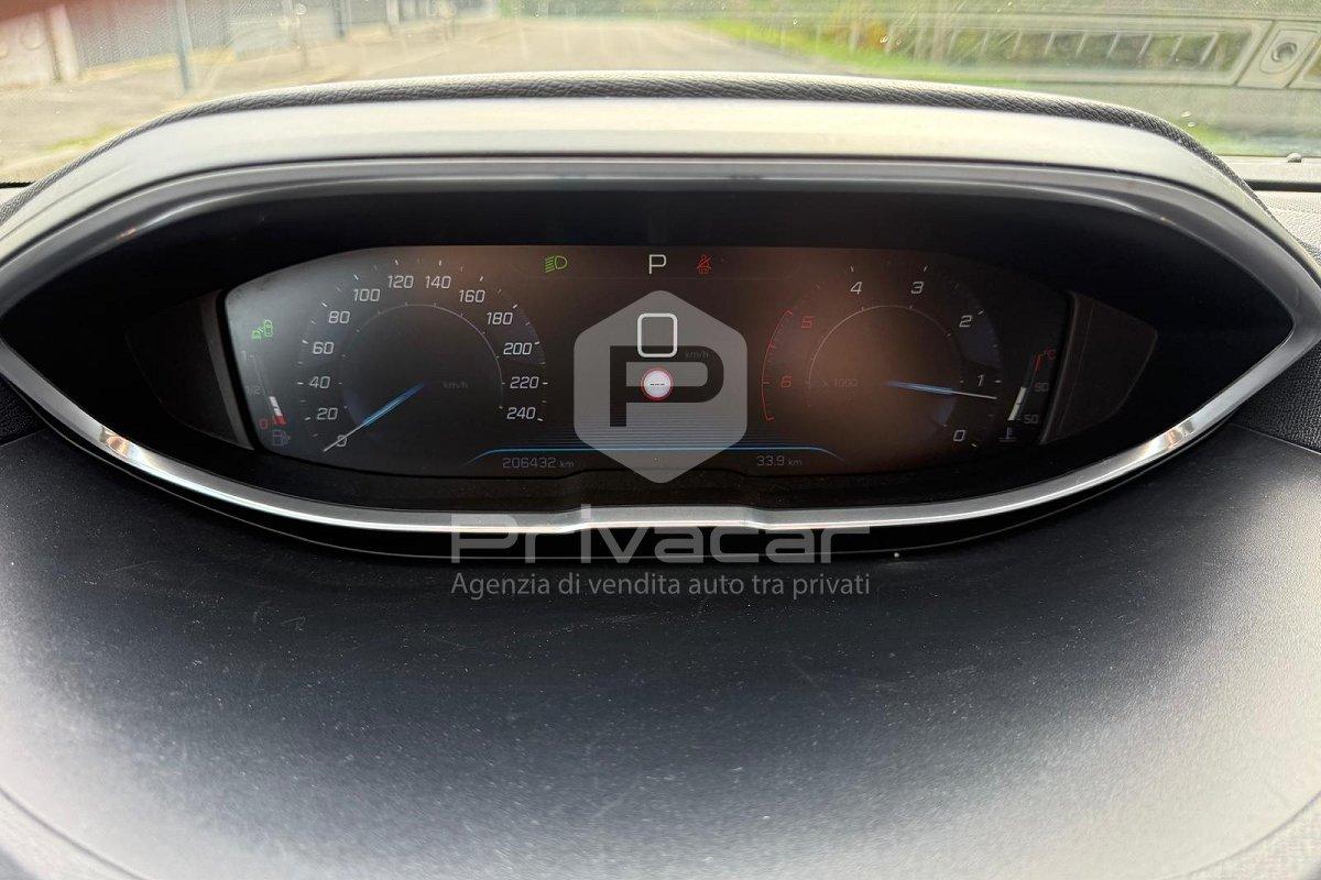 PEUGEOT 3008 BlueHDi 120 S&S EAT6 Allure