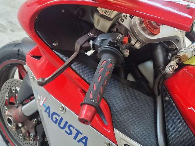 MV Agusta F4 750