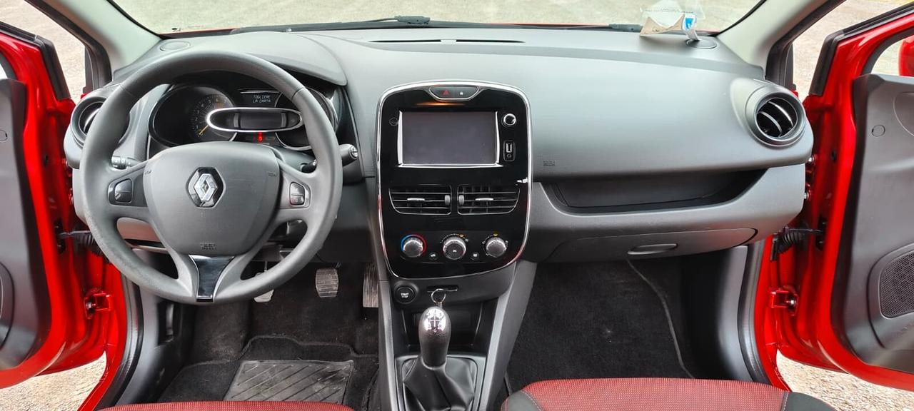 Renault Clio 1.2 75CV 5 porte Costume National