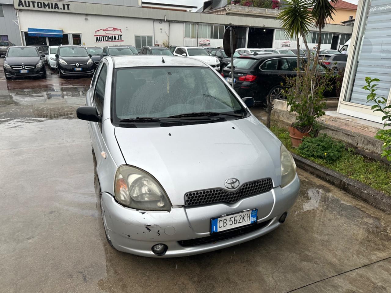 Toyota Yaris 1.3i 16V cat Luna